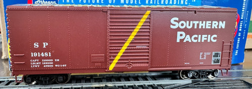 HO Athearn RTR 70431 Southern Pacific 40’ vagón de carga modernizado con rayas amarillas | Condition: New
