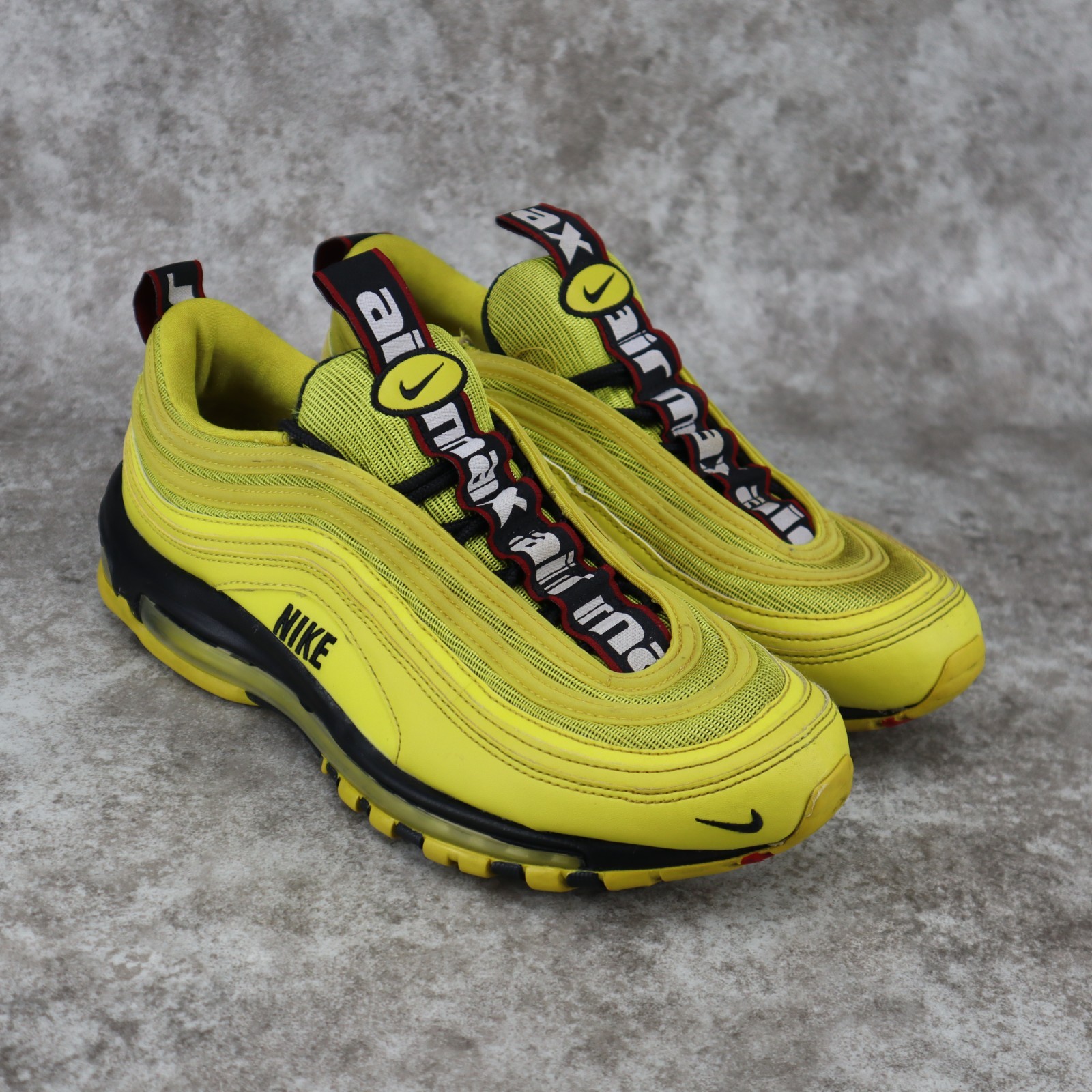 Shoes Mens Size 10.5  Av8368-700 Yellow Black