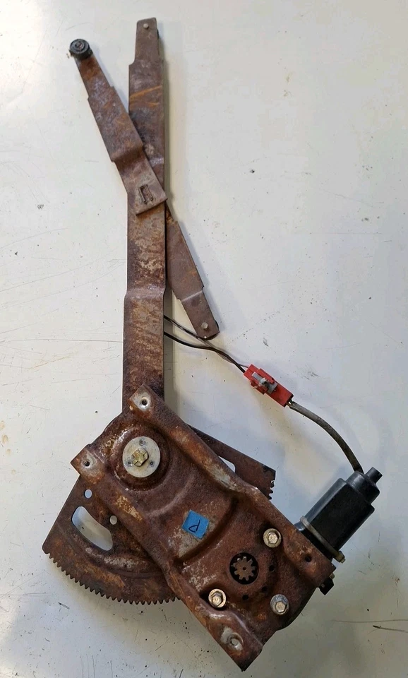 92 Dodge D250 Passenger Side power window regulator - Image 4 of 4