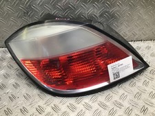 Rückleuchte links  Opel Astra H  Heckleuchte links 687895