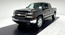 2006 Chevrolet Silverado 1500 LT 1500 Max Extended Cab 4x4 Pickup