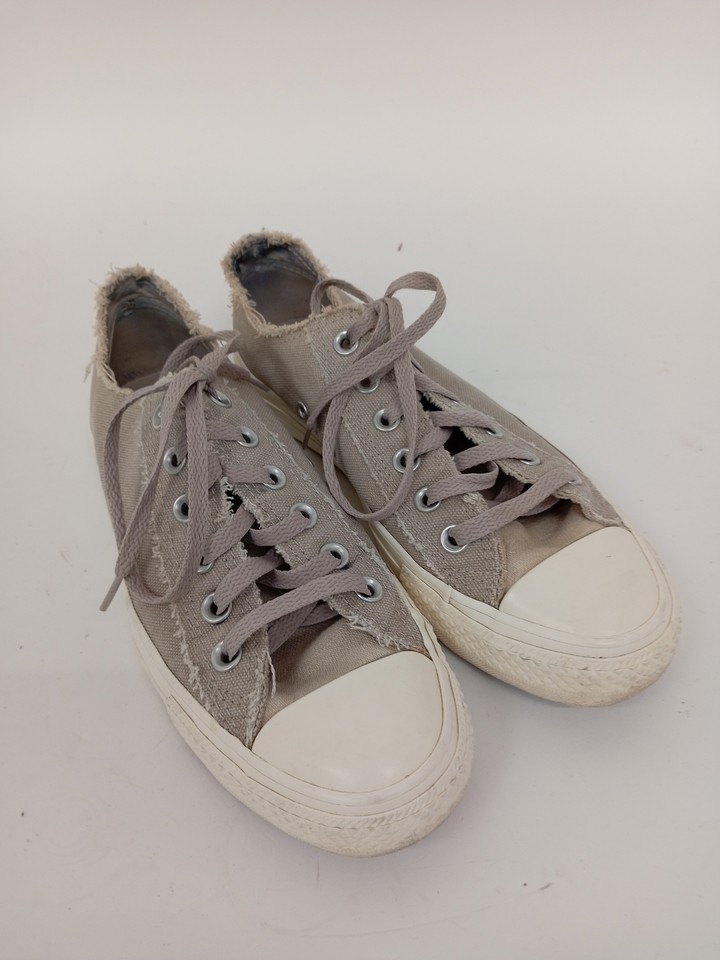 Converse Trainers Size 6 Grey/White Sneakers USM 6 USW 8 EU 39 Footwear