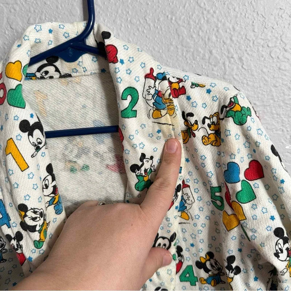 复古迪士尼幼儿长袍,70 年代 80 年代新奇印花米奇和朋友,OSFM — 第 4/4 张图片
