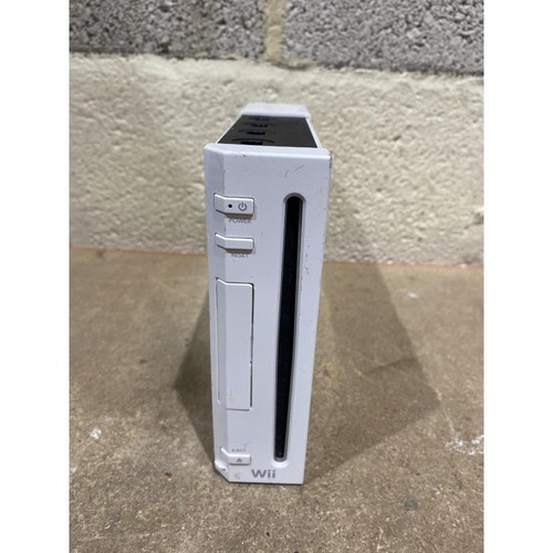 Nintendo Wii RVL-001(EUR) Video Gaming Console White USB Port 36W w/ Accessories - Picture 4 of 15