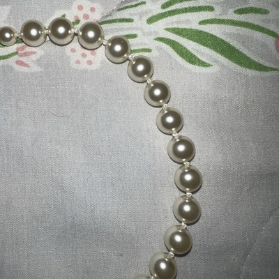 Vivienne Westwood One Row Pearl Drop Choker. Silver Saturn orb