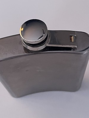 Unbranded / Generic Stainless Steel 8 oz. Silver Outdoor Hip Flask