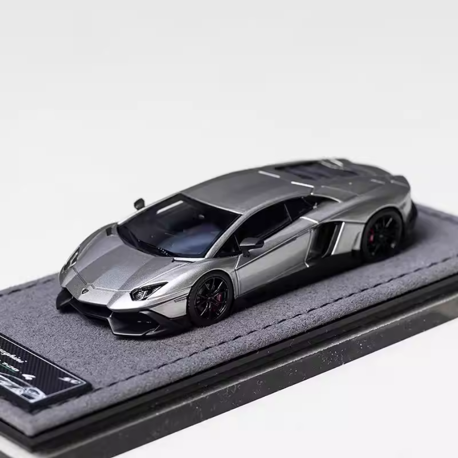 ⚠️m　Halo 1/64 ランボルギーニ　アヴェンタドール LP720-4 Halo Model 1:64 Lamborghini Aventador LP720-4 resin car model