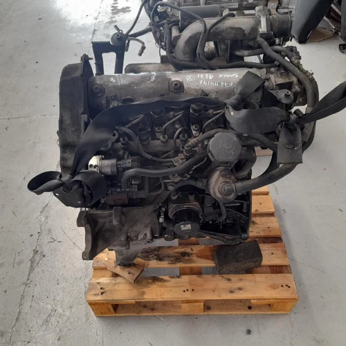 D4192T4 Complete Engine for Mitsubishi Space Star (DG0) 1900 DI-D 2001 2848065 - Picture 3 of 10