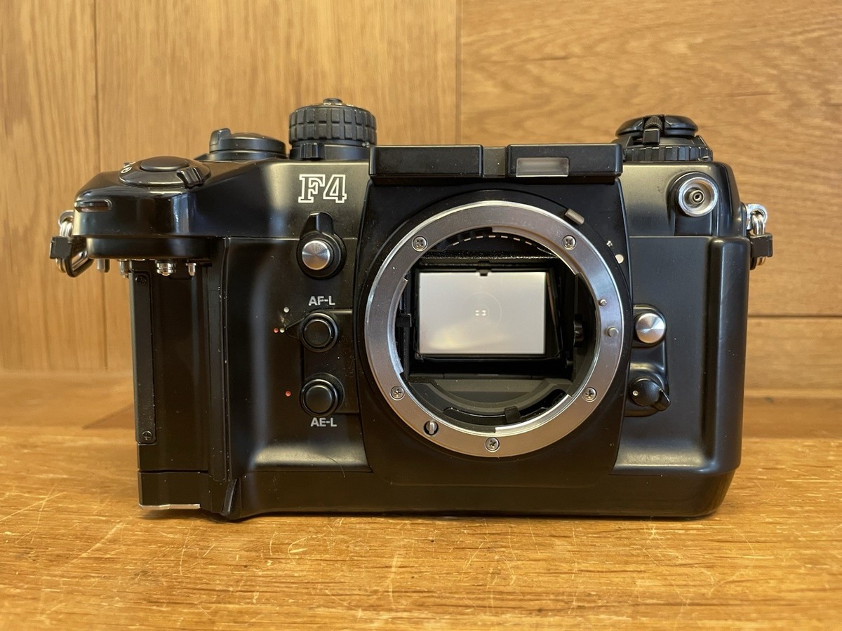 S/N 218xxxx : READ : For Spare : Near Mint* Nikon F4 Film S/N 218xxxx : READ : For Spare : Near Mint* Nikon F4 Film
