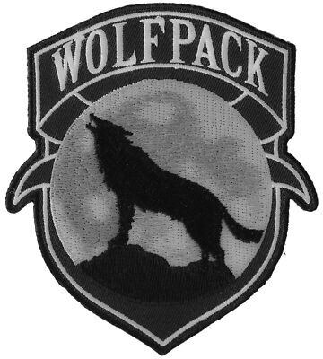 Wolfpack Patch Wolf Howling Moon Silhouette - 4x3.6 inch - P6139