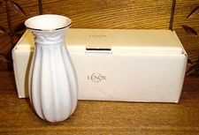 Small 5" Lenox Porcelain Vase - Mismatched Box