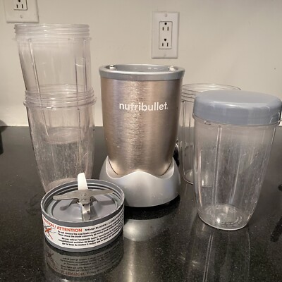 Nutribullet Pro 900 Series Magic Bullet Blender Nb-201 w