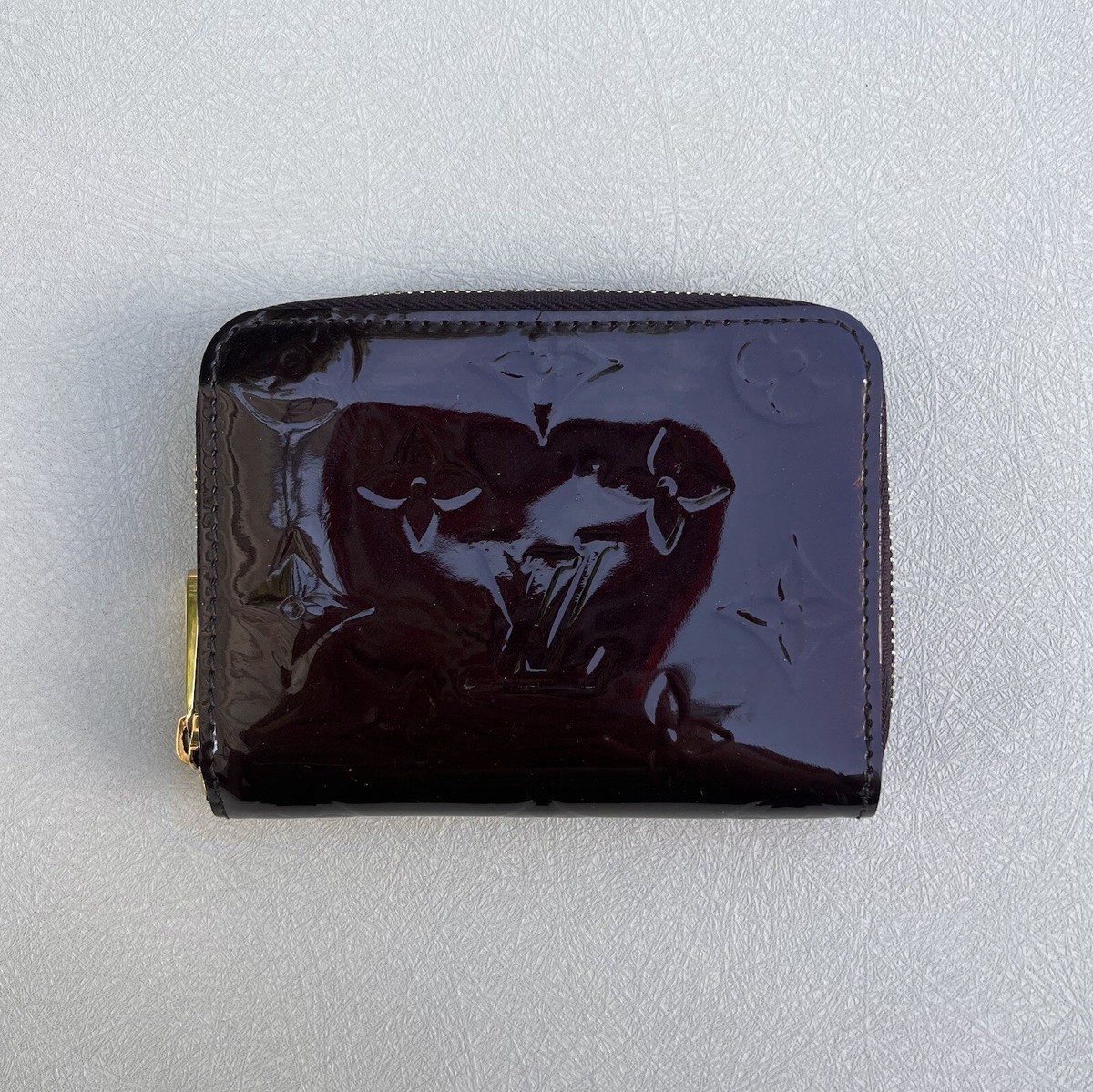 LOUIS VUITTON Amarante Vernis Zippy Coin Purse Card Wallet  display picture 1