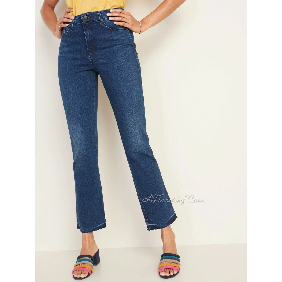 NEW Old Navy Women's High-Rise Secret-Slim Pockets Raw-Edge Flare Ankle  Jeans