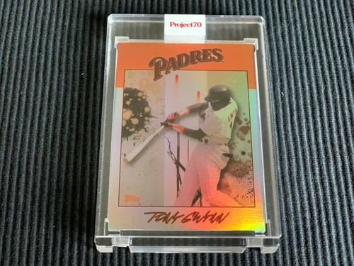 2021 TOPPS PROJECT 70 #684 TONY GWYNN / FUTURA *FOIL #56/70 ENCASED* PADRES