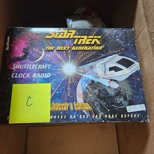RARE Star Trek The Next Generation Collector's Edition Shuttlecraft Clock Radio