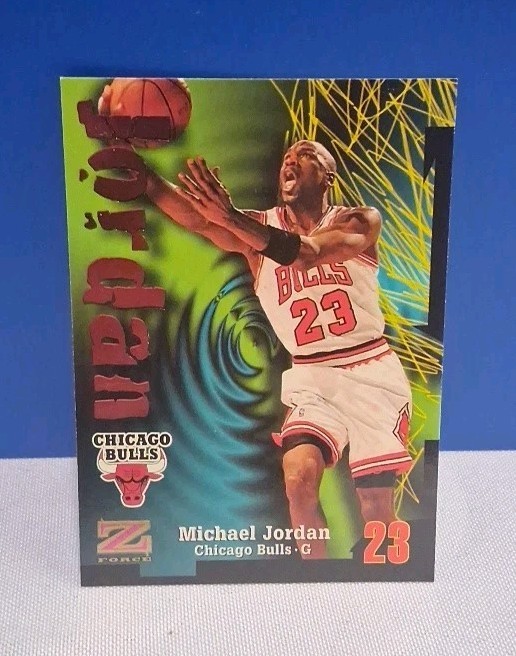 Michael Jordan 1997 Skybox Z-Force #23 Base Price Guide - Sports