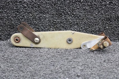0760675-5 Cessna 182N Elevator Bellcrank with Links