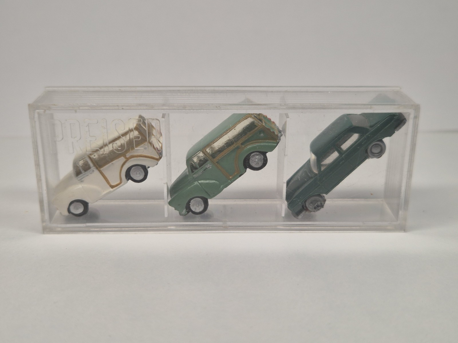 N Gauge Assorted Car Lot - 3