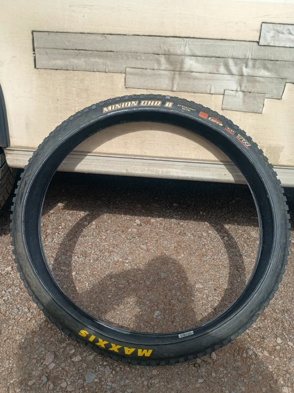 Maxxis Minion DHR2 27.5 x 2.40 inches WT Tyre