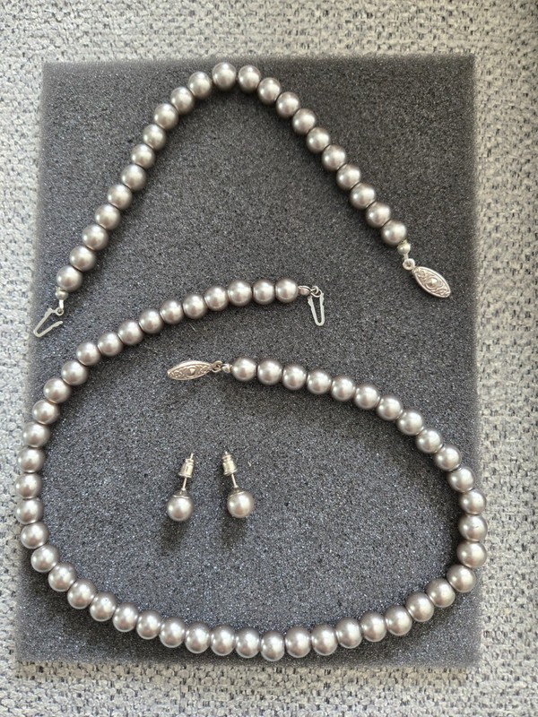 Vintage Silver Tone Choker Necklace Bracelet & Earrings Silver Ball Beaded Set