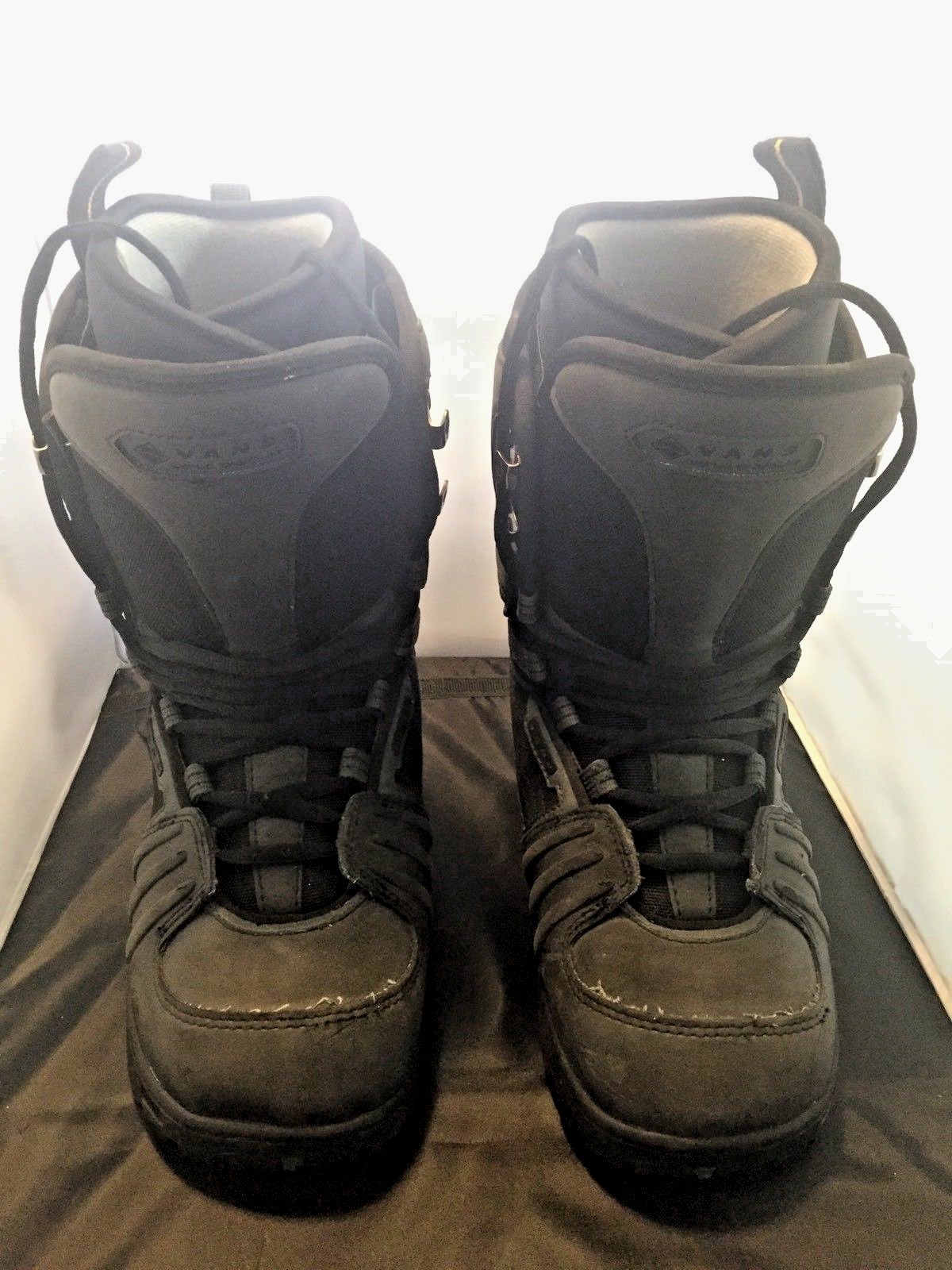 vans snowboard boots size 13
