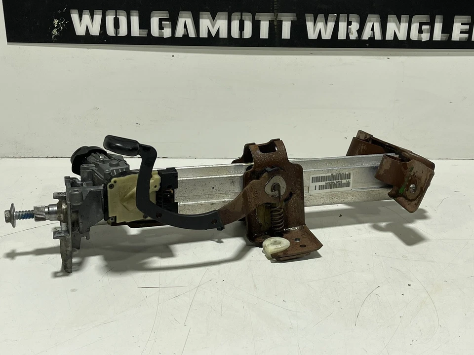 Jeep TJ Wrangler 2003-2005 columna de dirección inclinable transmisión manual P05057080AA con llave Foto 4 de 4