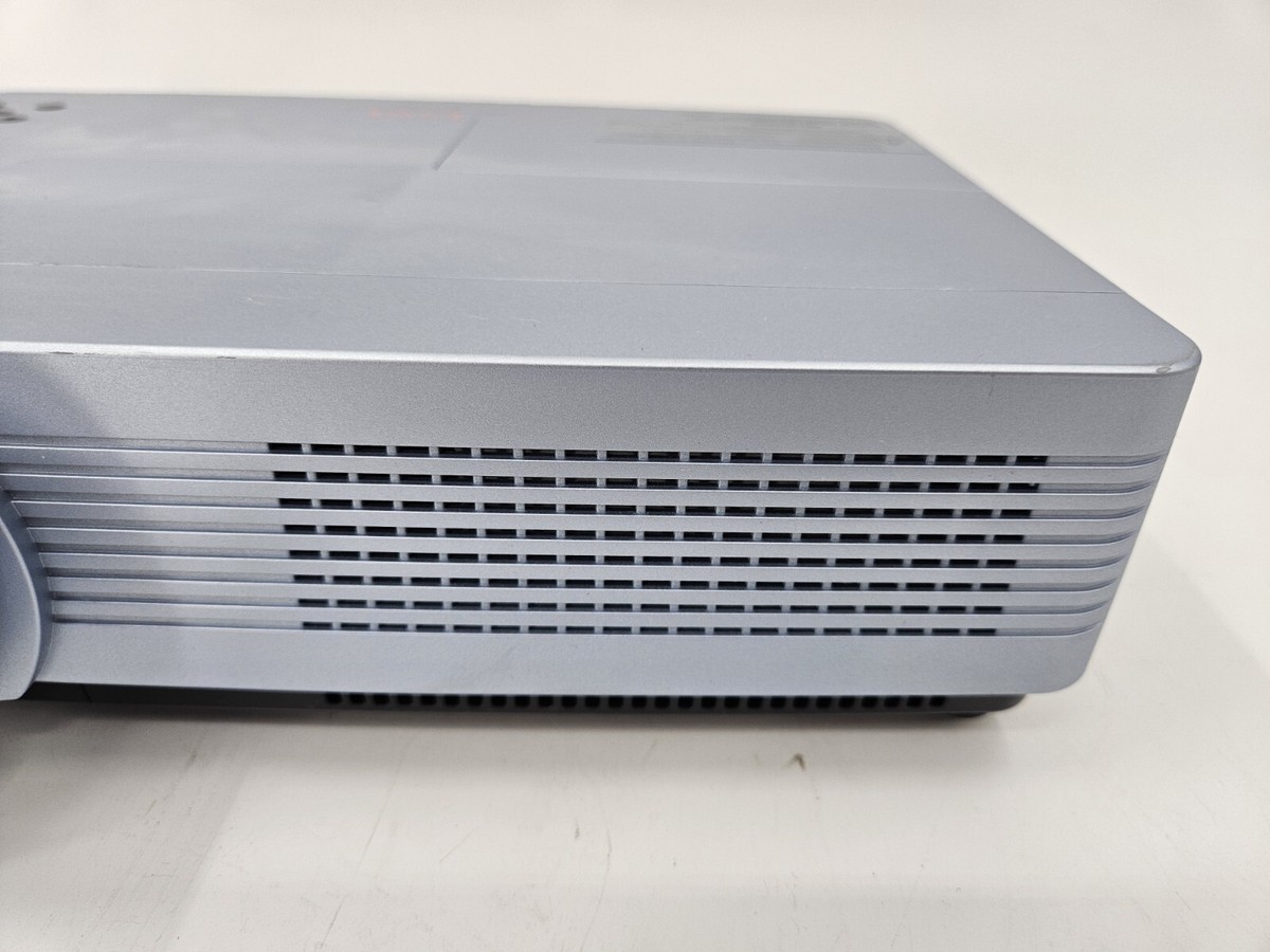 EIKI Brilliant Projector LC-XB200A *ZERO Lamp Hours* Tested EB
