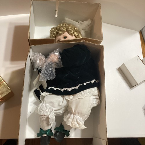 The Hamilton Collection Hope By Connie Walser Derek Porcelain Doll Christmas -CP - Picture 2 of 14