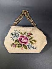   VINTAGE 1960's Floral Tapestry Needlepoint Purse With Gold Tone Chain