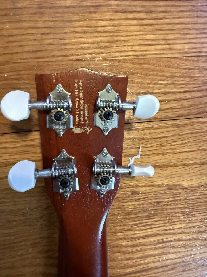 Mahalo Hano 系列 MH2 音乐会尤克里里复古自然 — 第 4/4 张图片