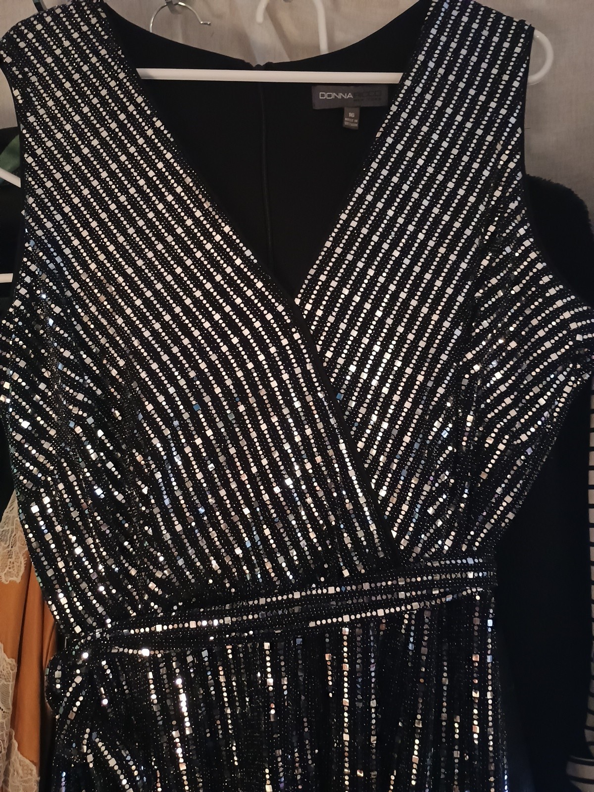 DONNA RICCO NEW YORK Black Metallic Sparkle WIDE LEG  JUMPSUIT V  Neck SIZE 16