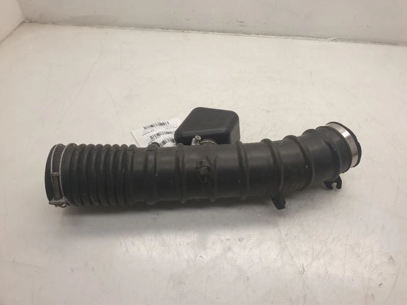 Conjunto de tubo resonador filtro de aire Lexus IS250 2007 2,5 L 6 cilindros  Foto 3 de 4