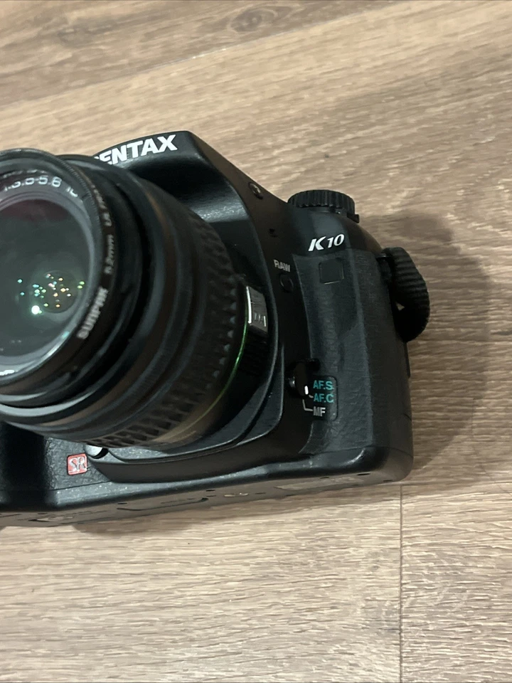 Pentax K10D SLR Digital Camera w/AF 18-55mm f3.5-5.6 Zoom Lens Battery & Charger - Image 4 of 4