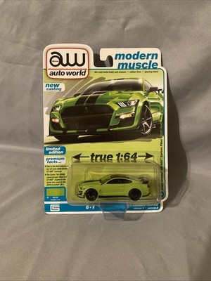 2020 Shelby GT500 Green Carbon Fiber Track Pack 1/64  Auto World Modern Muscle