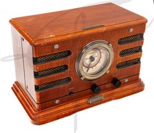 Crosley Budweiser AM/FM Radio Collectors Edition CR-19 w/ Tape Player Cassette