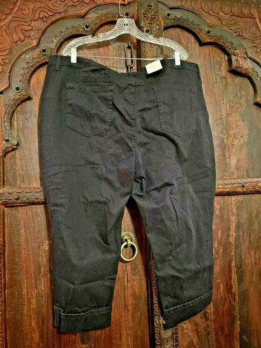 style&co Womens Plus 22W Deep Black Mid Rise Wide Leg Cropped Capri Pants nwts - Picture 2 of 10