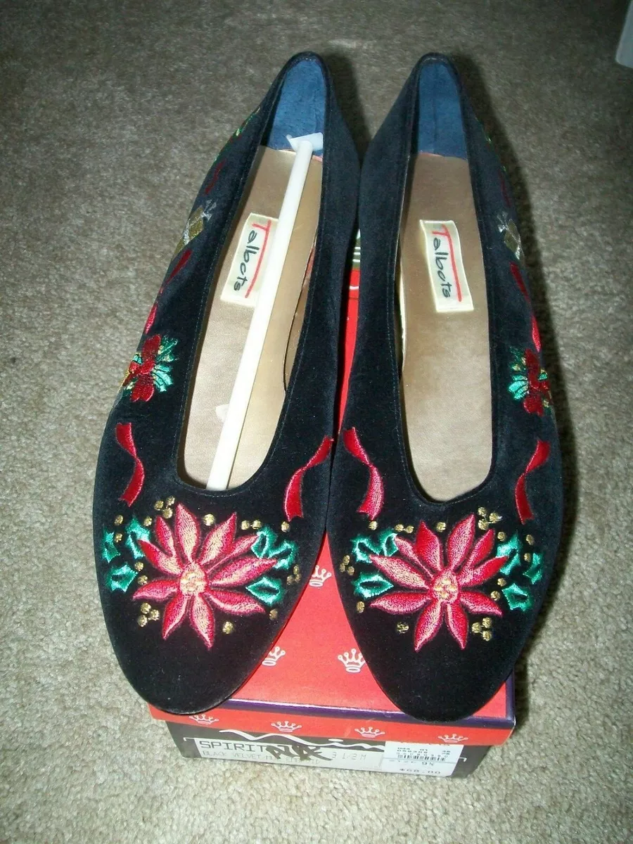 Velvet christmas best sale shoes