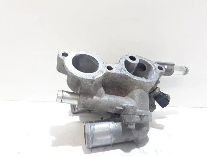 Carcasa termostato MITSUBISHI OUTLANDER II CWW 2.36 gasolina 125kw 2009 22668984 Foto 2 de 4