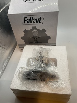 Fallout Figurine Vault Boy Need a Hand B&W - NEW 359/900