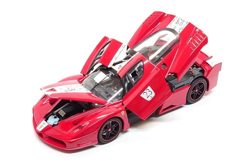 Hot Wheels Elite 1:18 Ferrari FXX #23 Franck Muller in Rosso Corsa - Picture 3 of 14