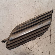Calandre Nissan ALMERA TINO