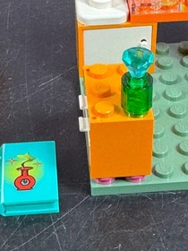 LEGO Harry Potter:Diagon Alley Shops 4723  Incomplete