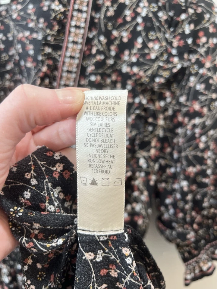 Max Studio 女式长裙 XS 码黑色花卉褶皱分层深仙女小屋 — 第 4/4 张图片