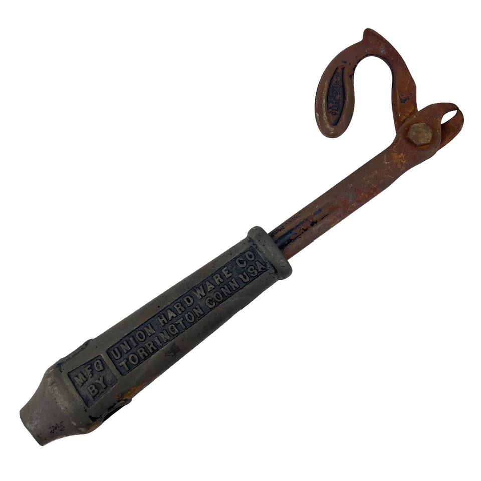 Antique 19101920 Cast Iron CYCLOPS UNION HARDWARE CO Ranch Fencing