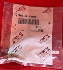 NOS OEM Yamaha 90506-14081 Spring 