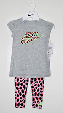 NWT Nike Little Girls Pink Foam Leopard Print 2pc SS Legging Set sz 4 5