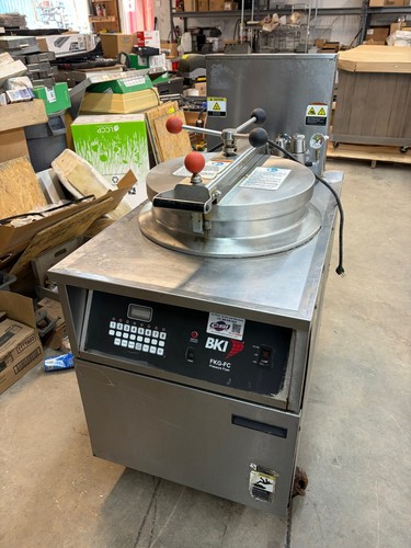 2019 BKI FKC-FC Natural Gas Chicken Pressure Cooker Deep Fryer 75lb W/Filtration