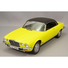 BoS Models Jaguar XJ 4.2C RHD Yellow Black 1974 1/18