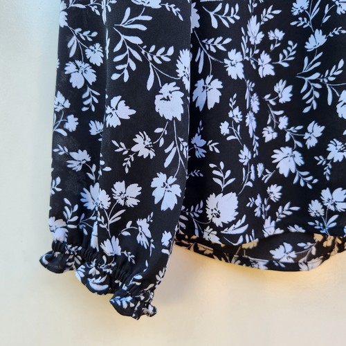 REVIEW Floral Long Sleeve Blouse Top SIZE 14 EUC Black White Neck Tie Closure - Picture 3 of 5